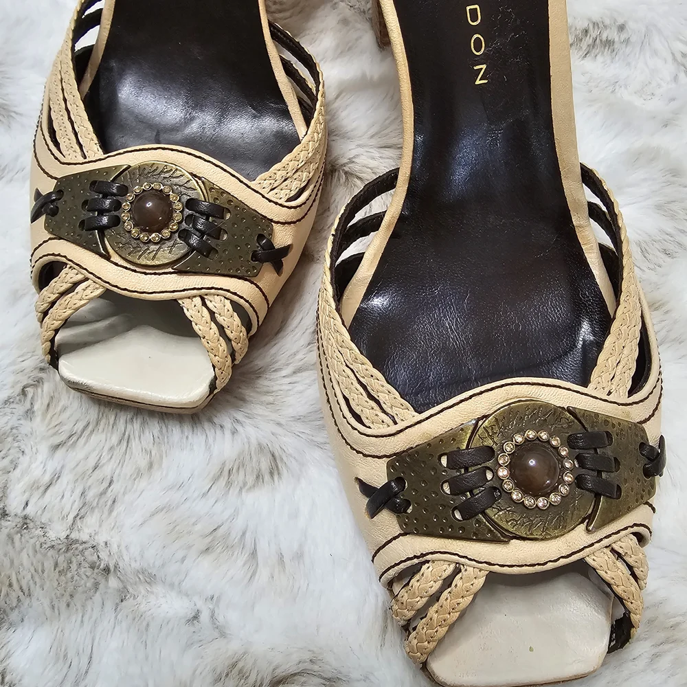 Sacha London Beige and Black Heels‎